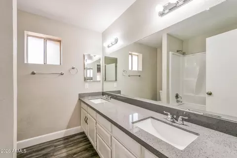Bath - 6136 Evergreen St, Mesa, AZ 85205 photo 1 of 2