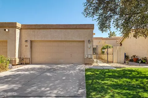 371 W Lodge Dr, Tempe, AZ 85283