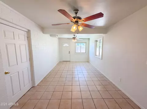 2027 W Corrine Dr, Phoenix, AZ 85029 photo 5