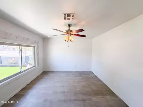 2027 W Corrine Dr, Phoenix, AZ 85029 photo 13