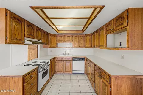 3039 E Windrose Dr, Phoenix, AZ 85032 photo 11