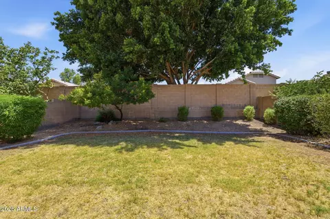 Exterior - 2615 E Beautiful Ln, Phoenix, AZ 85042 photo 6 of 6