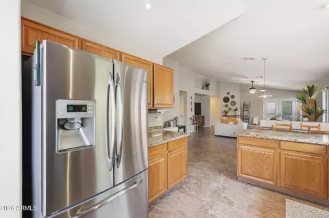 Kitchen - 2615 E Beautiful Ln, Phoenix, AZ 85042 photo 3 of 3