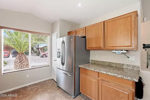 Kitchen - 2615 E Beautiful Ln, Phoenix, AZ 85042 photo 2 of 3
