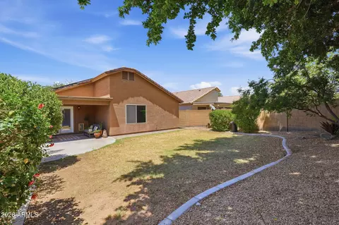 Exterior - 2615 E Beautiful Ln, Phoenix, AZ 85042 photo 5 of 6