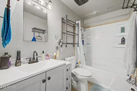 Bath - 2207 E Acoma Dr, Phoenix, AZ 85022 photo 2 of 2