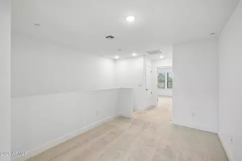 Entry Way - 5428 S 35th Way, Phoenix, AZ 85040 photo 3 of 4
