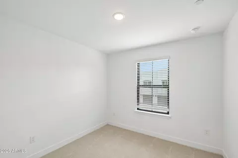 Bedroom - 5428 S 35th Way, Phoenix, AZ 85040 photo 1 of 4