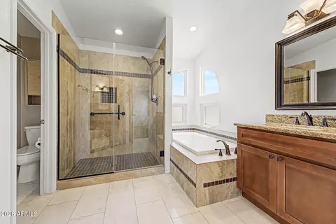 Bath - 4111 E Cholla Canyon Dr, Phoenix, AZ 85044 photo 2 of 3