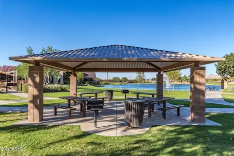 View/Area - 2688 E Daniel Dr, Gilbert, AZ 85298 photo 16 of 32