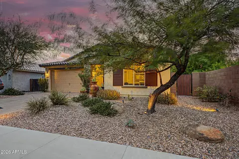 Exterior - 2688 E Daniel Dr, Gilbert, AZ 85298 photo 5 of 28