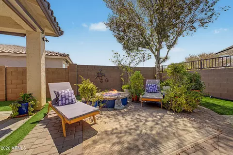 Exterior - 2688 E Daniel Dr, Gilbert, AZ 85298 photo 22 of 28