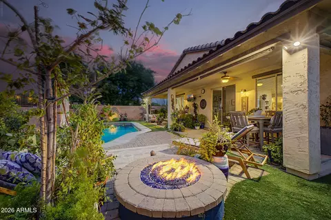 Exterior - 2688 E Daniel Dr, Gilbert, AZ 85298 photo 17 of 28