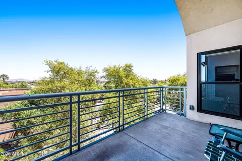 Exterior - 914 E Osborn Rd #416, Phoenix, AZ 85014 photo 4 of 9