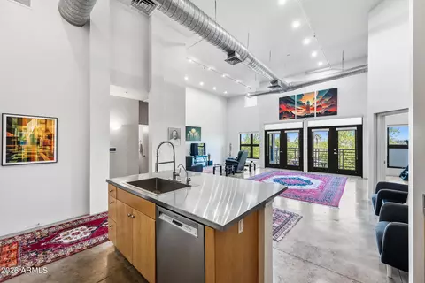 Kitchen - 914 E Osborn Rd #416, Phoenix, AZ 85014 photo 8 of 9
