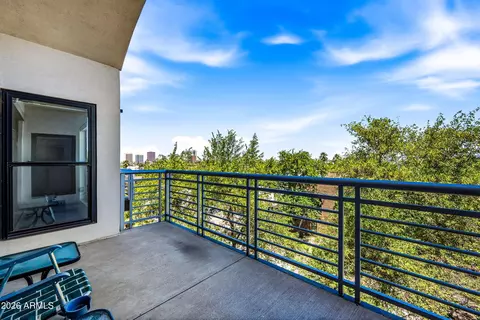 Exterior - 914 E Osborn Rd #416, Phoenix, AZ 85014 photo 3 of 9
