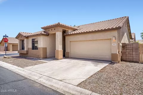 Exterior - 8953 E Capri Ave, Mesa, AZ 85208 photo 4 of 8