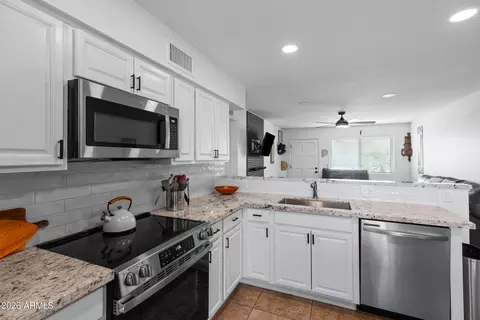 Kitchen - 2958 E Contessa St, Mesa, AZ 85213 photo 3 of 3