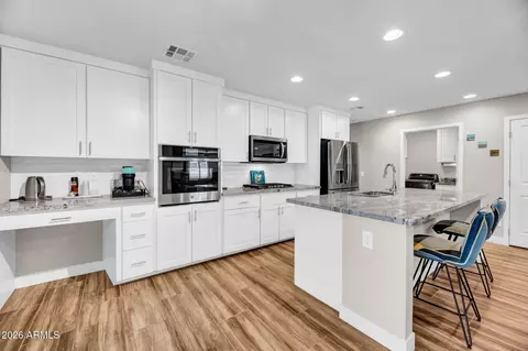 Kitchen - 3109 E Monterosa St, Phoenix, AZ 85016 photo 2 of 3