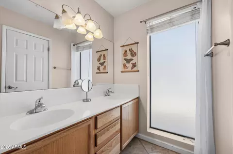 Bath - 1735 W Isleta Ave, Mesa, AZ 85202 photo 2 of 2