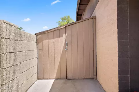 Exterior - 1735 W Isleta Ave, Mesa, AZ 85202 photo 6 of 9
