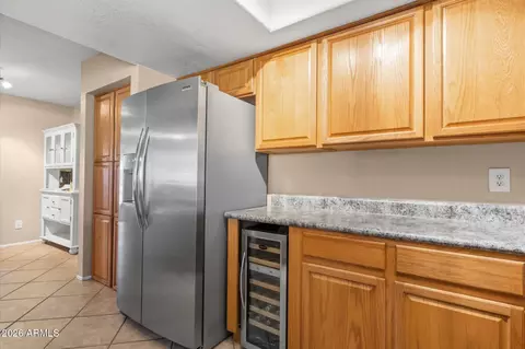 Kitchen - 1735 W Isleta Ave, Mesa, AZ 85202 photo 3 of 4