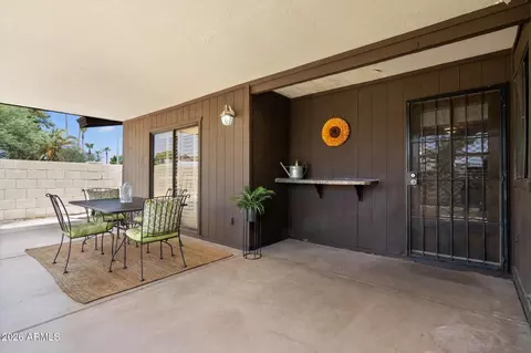 Exterior - 1735 W Isleta Ave, Mesa, AZ 85202 photo 3 of 9