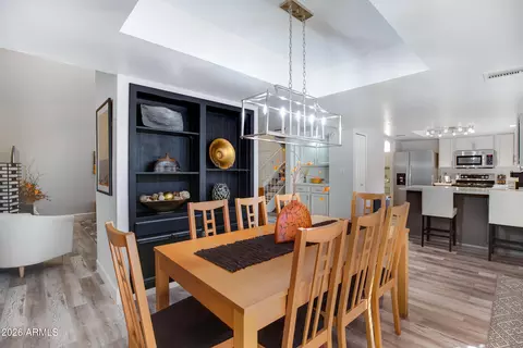 Dining - 6502 N 10th Pl, Phoenix, AZ 85014 photo 1 of 2