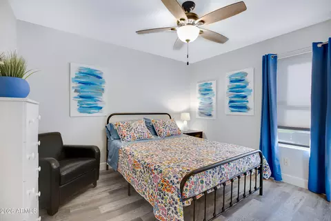 Bedroom - 6502 N 10th Pl, Phoenix, AZ 85014 photo 2 of 3