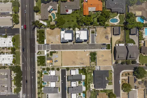 View/Area - 5929 N 14th St, Phoenix, AZ 85014 photo 2 of 3