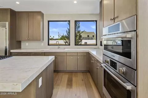 Kitchen - 5929 N 14th St, Phoenix, AZ 85014 photo 5 of 5
