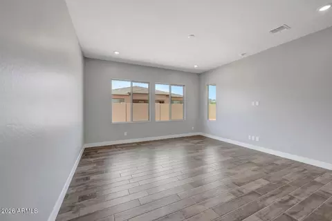 Living - 698 W Ridge Rd, Apache Junction, AZ 85120 photo 7 of 12