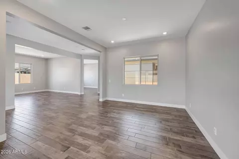 Living - 698 W Ridge Rd, Apache Junction, AZ 85120 photo 11 of 12