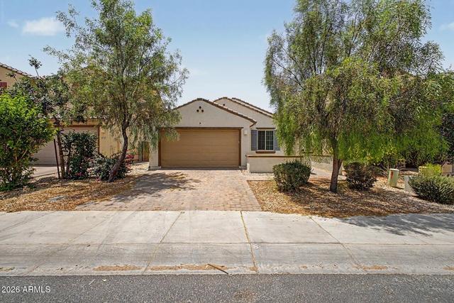 8747 W Solano Dr, Glendale, AZ 85305