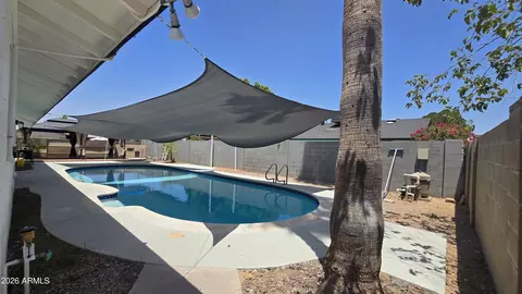 Exterior - 204 E Fleet Dr, Tempe, AZ 85283 photo 4 of 5