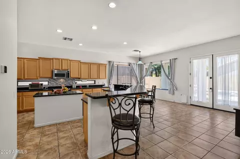 Kitchen - 3282 E Lowell Ave, Gilbert, AZ 85297 photo 3 of 4