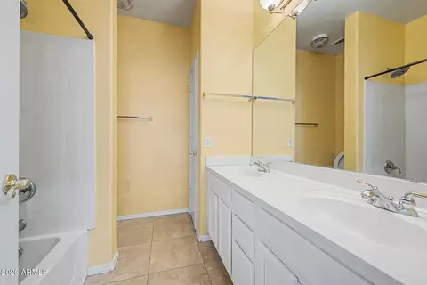 Bath - 3533 E Wildhorse Dr, Gilbert, AZ 85297 photo 4 of 4