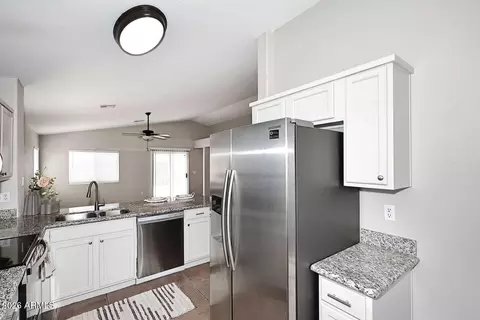Kitchen - 11507 E Contessa St, Mesa, AZ 85207 photo 7 of 7