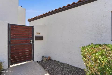 5805 N 8th Pl, Phoenix, AZ 85014 photo 3