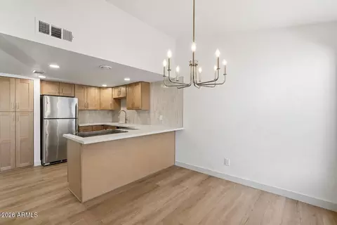 5805 N 8th Pl, Phoenix, AZ 85014 photo 11