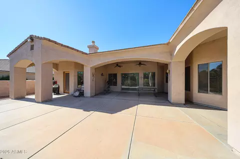 Exterior - 925 E Valencia Dr, Phoenix, AZ 85042 photo 5 of 7