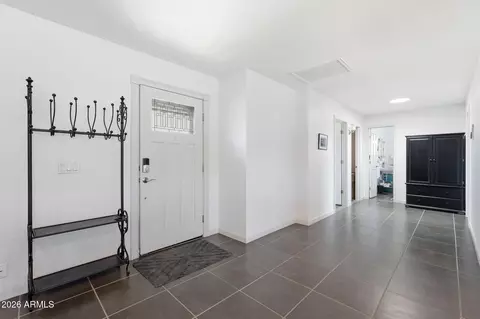 Entry Way - 1321 Earll Dr, Phoenix, AZ 85014 photo 1 of 1