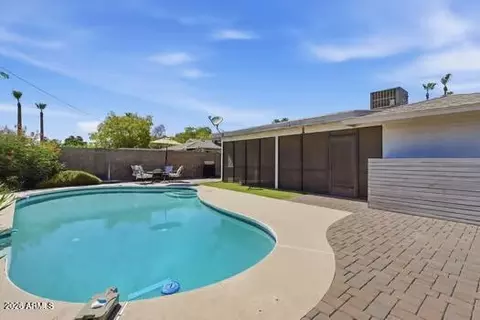 Exterior - 1321 Earll Dr, Phoenix, AZ 85014 photo 13 of 14