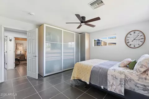 Bedroom - 1321 Earll Dr, Phoenix, AZ 85014 photo 2 of 3