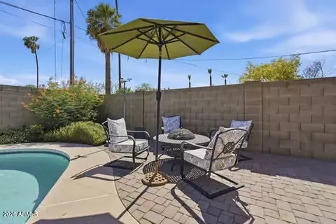 Exterior - 1321 Earll Dr, Phoenix, AZ 85014 photo 7 of 14