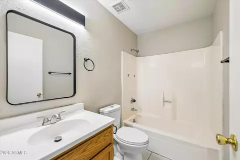 Bath - 4455 E Pueblo Ave, Phoenix, AZ 85040 photo 2 of 2