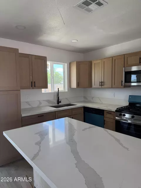 Kitchen - 37 W Rawhide Ave, Gilbert, AZ 85233 photo 1 of 4