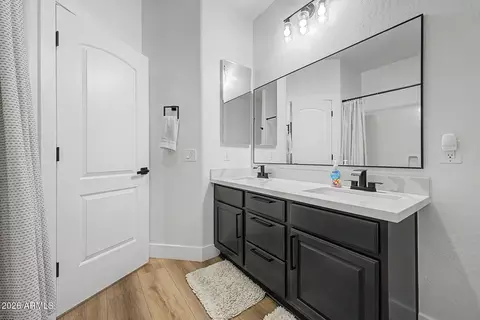 Bath - 3918 E Rockingham Rd, Phoenix, AZ 85050 photo 3 of 3