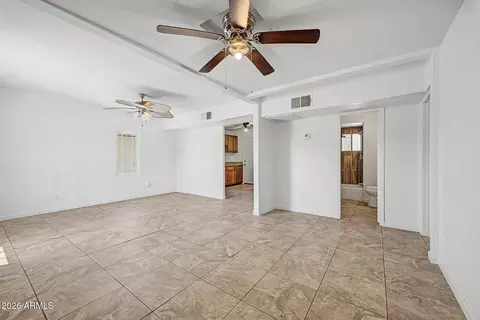 Living - 1010 E Chipman Rd, Phoenix, AZ 85040 photo 1 of 3