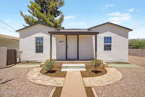 Exterior - 1010 E Chipman Rd, Phoenix, AZ 85040 photo 6 of 8